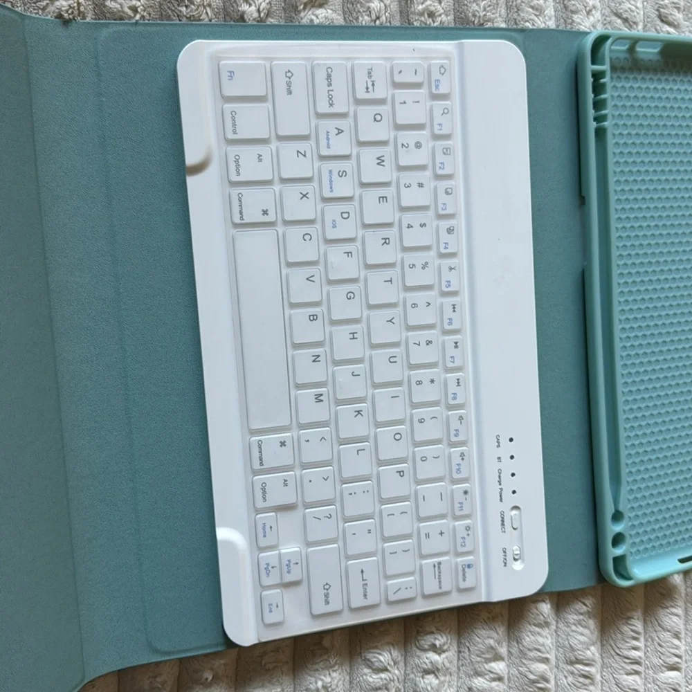iPad Wireless Keyboard Case for Tablets - Teal
